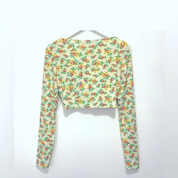 Mango Long Sleeve Floral Crop Top with Twist Knot - Picture 4 of 9
